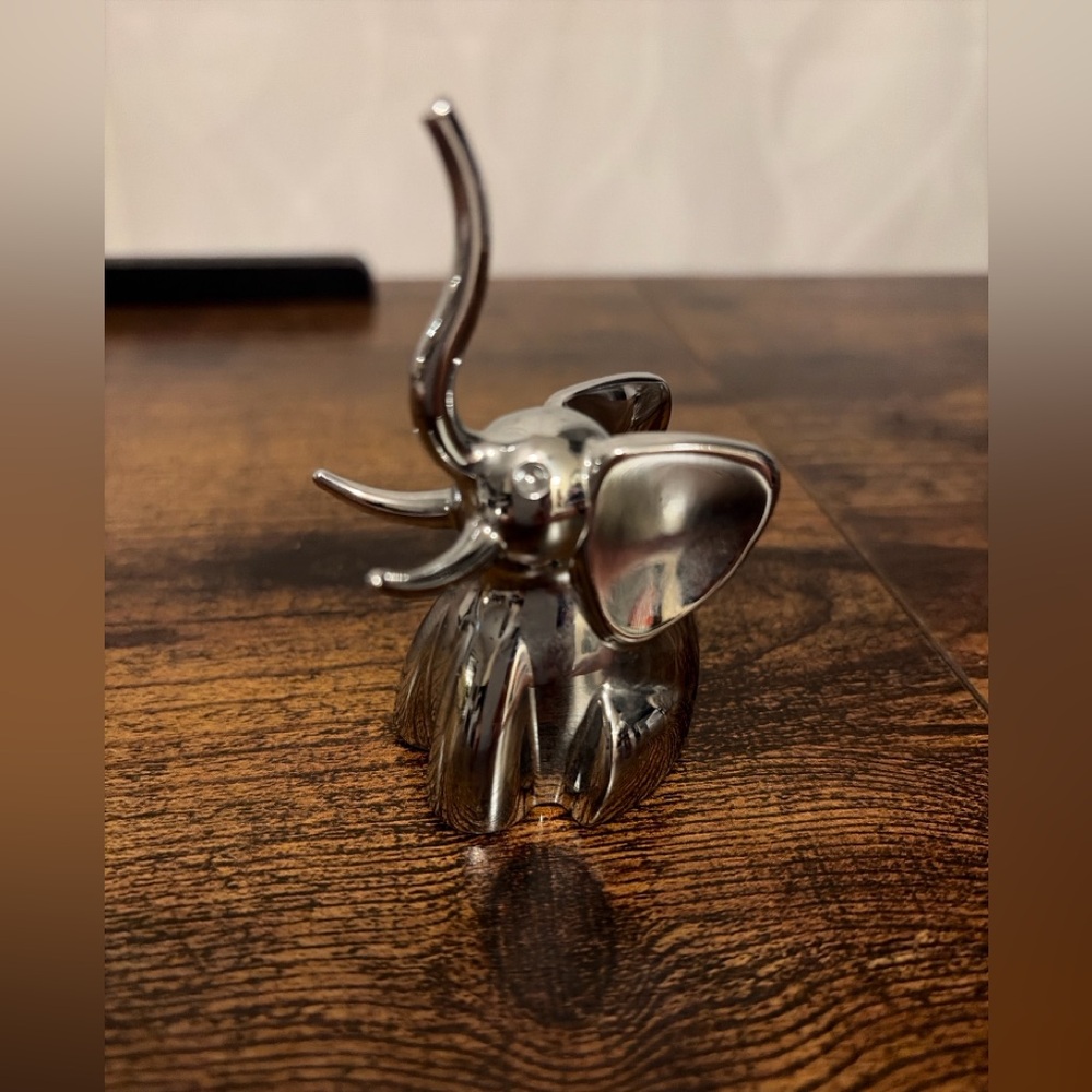 Umbra Elephant Ring Holder Chrome Zoola